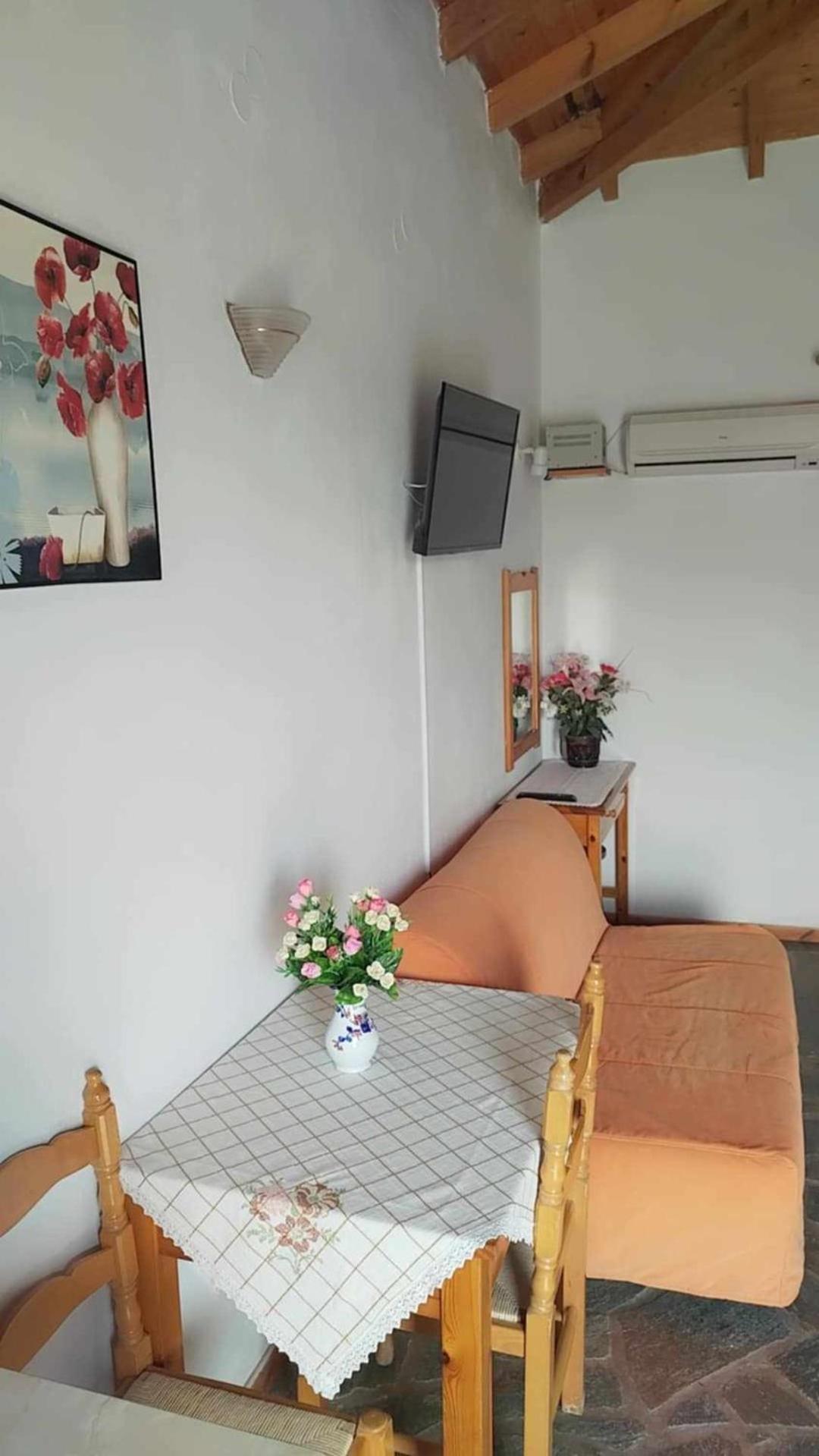 Oasis Studios Skala Kallonis Luaran gambar
